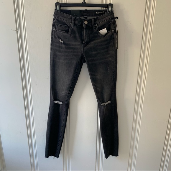 BlankNYC The Bond Midrise Dark Gray Distressed Raw Hem Skinny Jeans Size 24 NWT - Picture 1 of 5